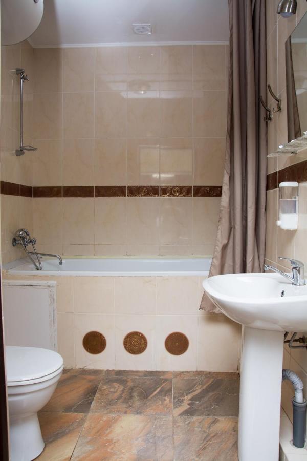 Faraon Hotel Ivano-Frankivszk Kültér fotó