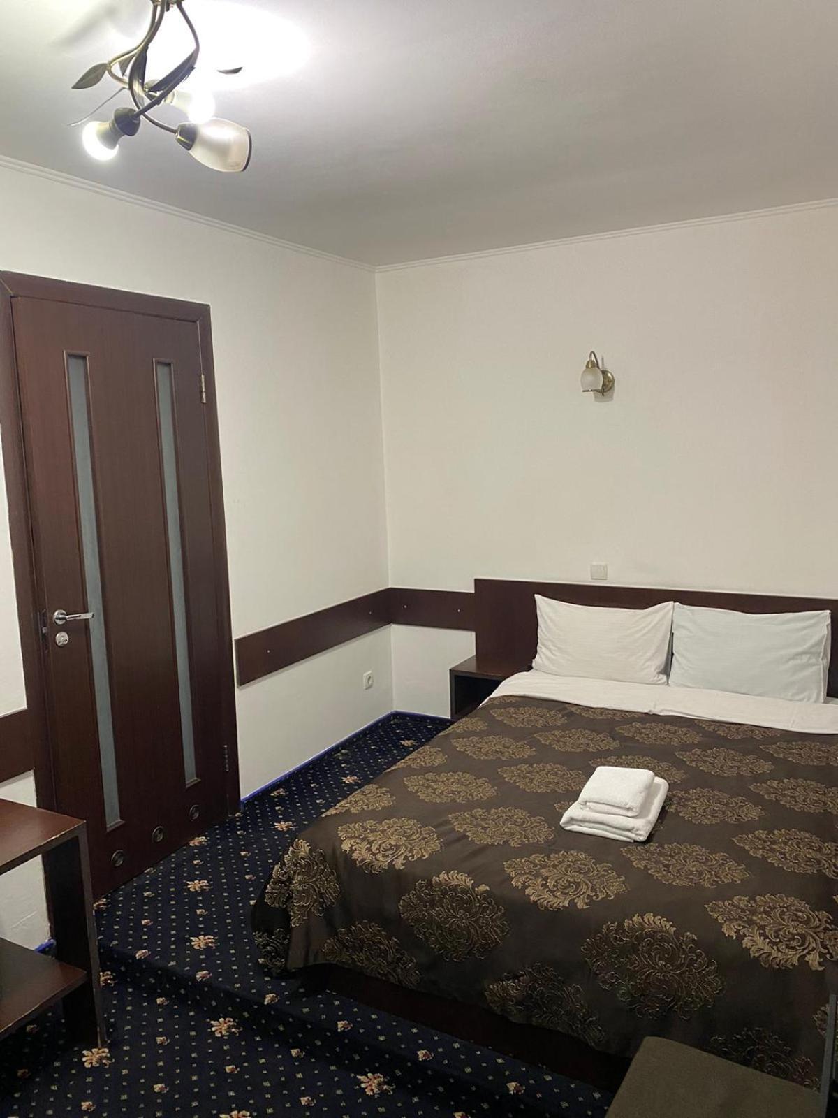 Faraon Hotel Ivano-Frankivszk Kültér fotó